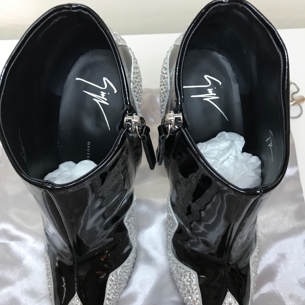 Giuseppe Zanotti crystal zig zag high heel booties - Picture 6 of 8